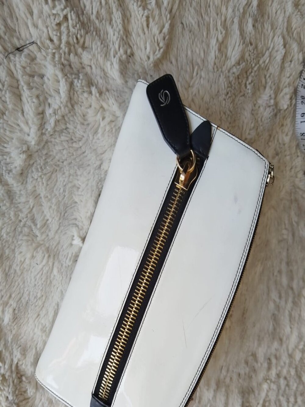 Gilda Tonelli Italy White Patent Leather Clutch Bag Pouch Zipper Gold Hardware